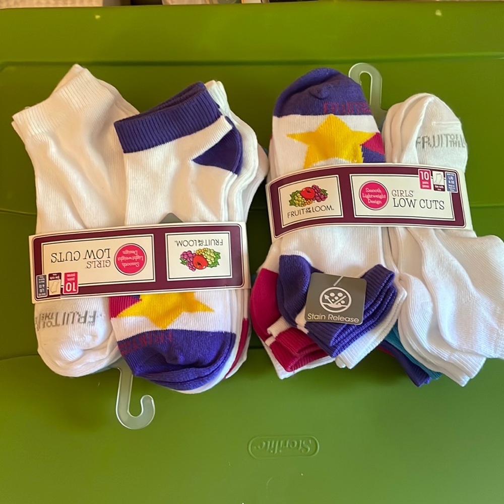 Fruit of the loom girls‎ low cut socks white and some with stars
